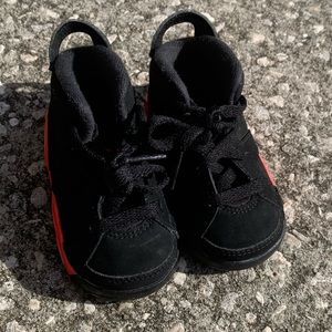 Nike Air Jordan Retro 6 VI "Black Infrared" 4c